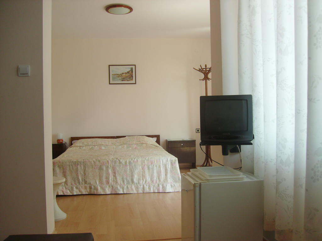 Hotel The House Next To The Beach Sosopol Zimmer foto